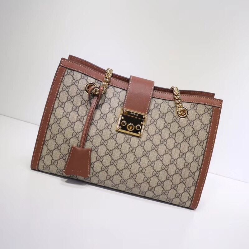 G*u*i shopping bags